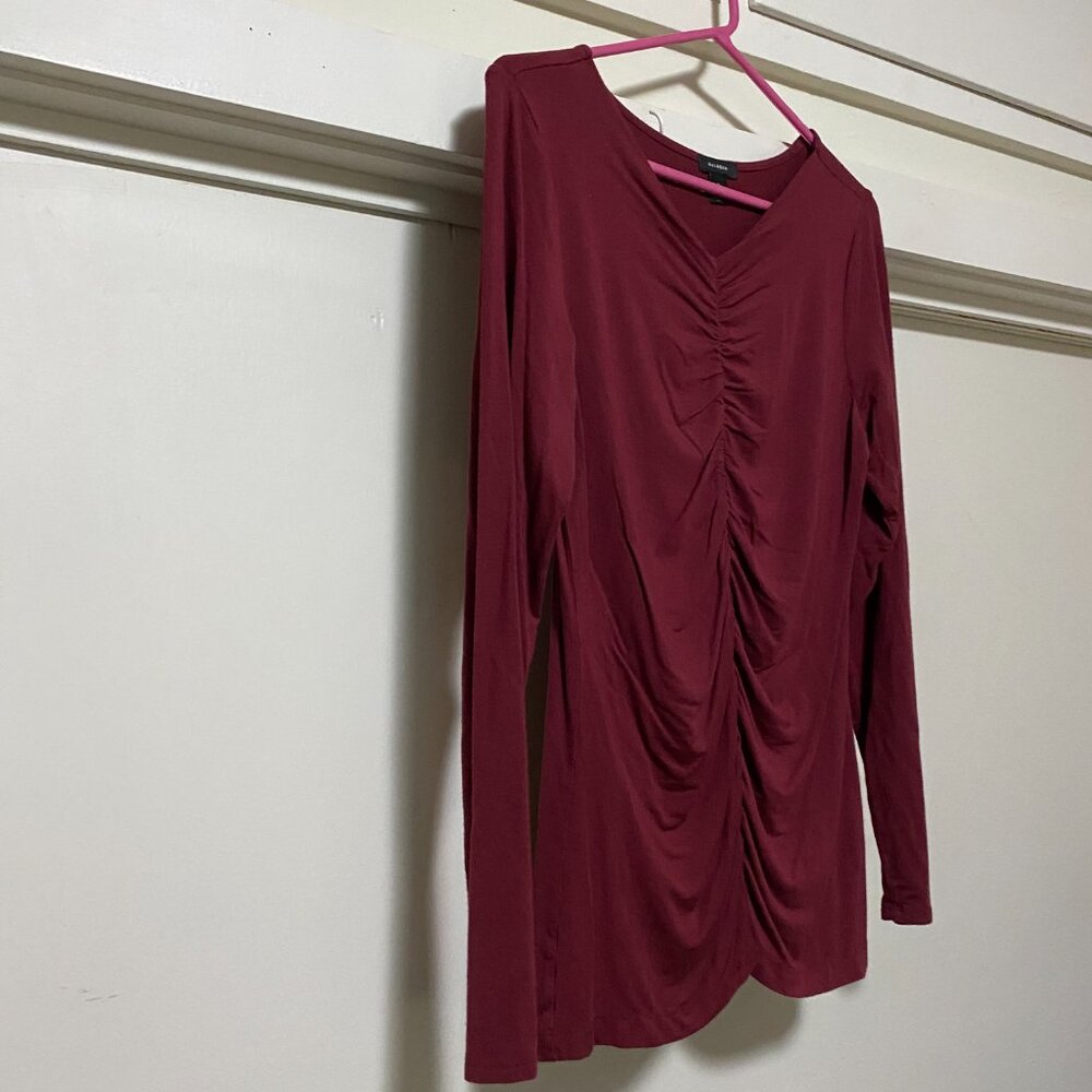 PERFECTION, Halogen cranberry, bodycon top w/gathered center, size M